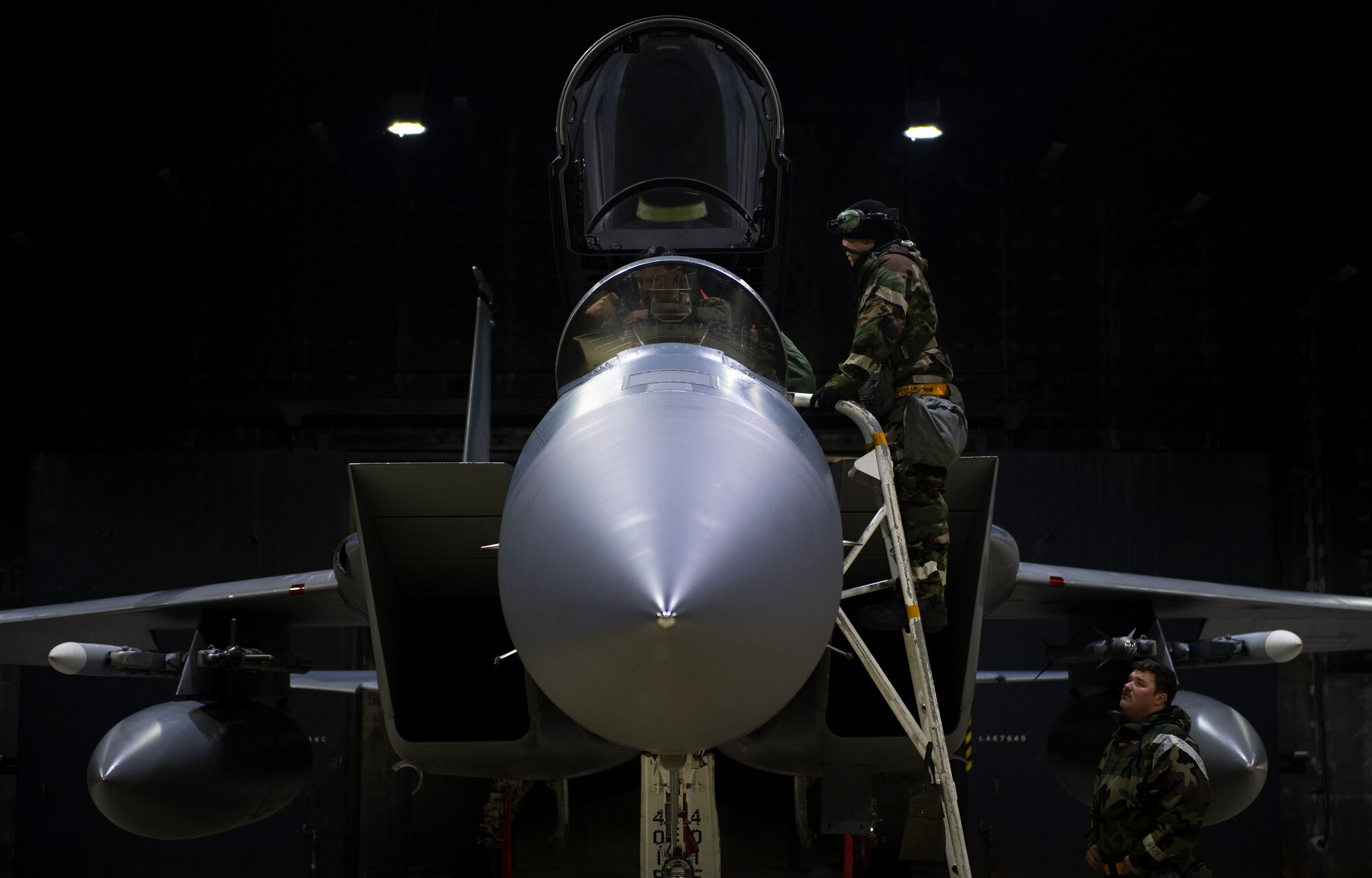 An Airman assigned to the 493rd Fighter Squadron prepares for an F-15C Eagle to taxi during a ‘Furious 48’ exercise at Royal Air Force Lakenheath, England, Feb. 12, 2020. Exercises like this provide both aircrew and support personnel stationed at the Liberty Wing the experience needed to maintain a ready force capable of ensuring the collective defense of the NATO alliance. (U.S. Air Force photo by Airman 1st Class Madeline Herzog)