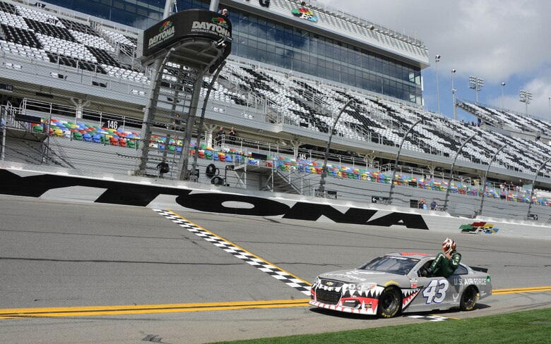 Air Force makes special delivery at Daytona 500 > Air Education and Training Command > News