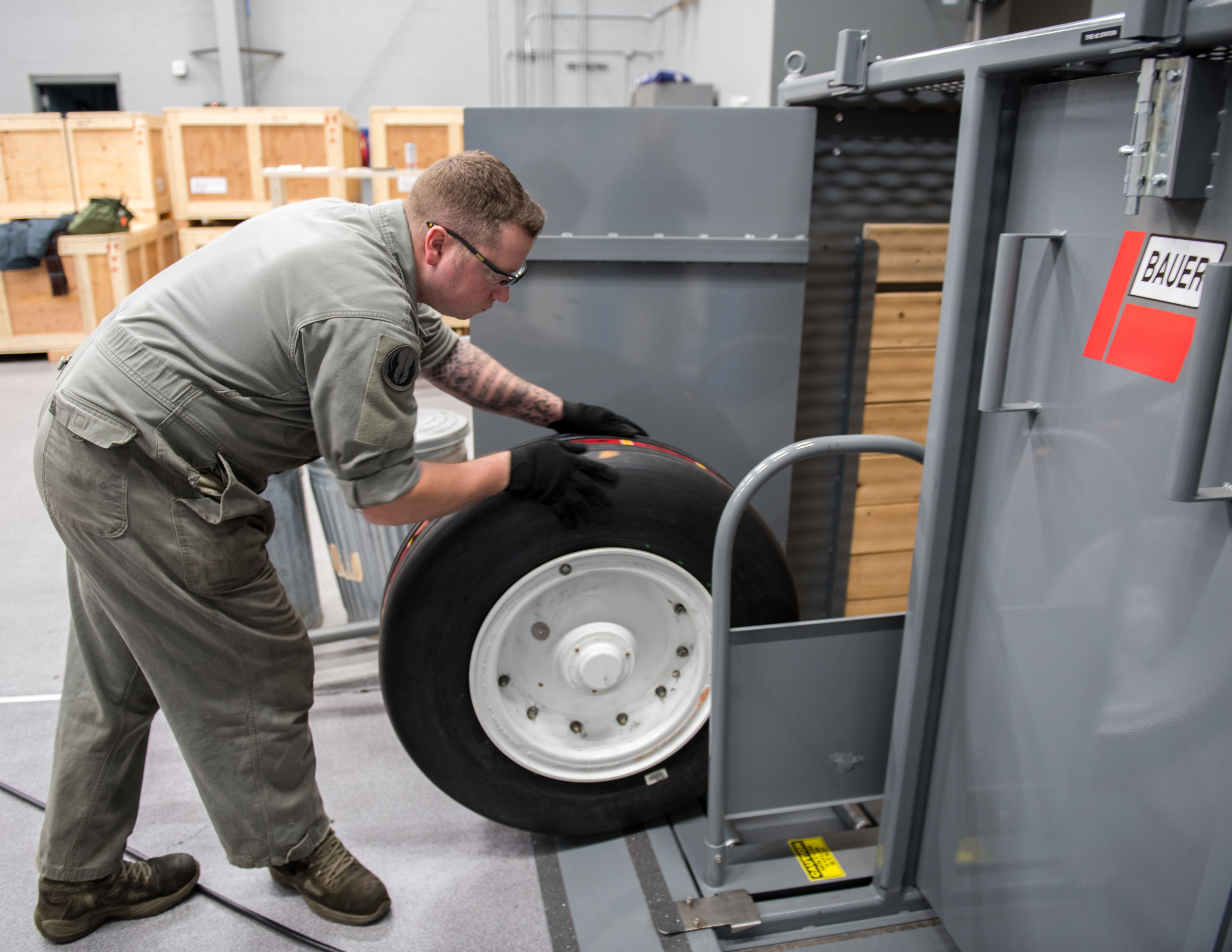 This ain’t your daddy’s ole tire shop > Niagara Falls Air Reserve