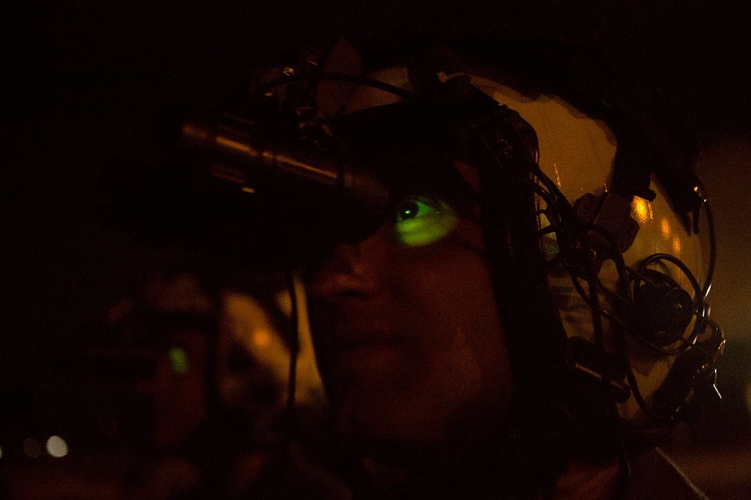 Marines test new night vision goggles in realistic setting