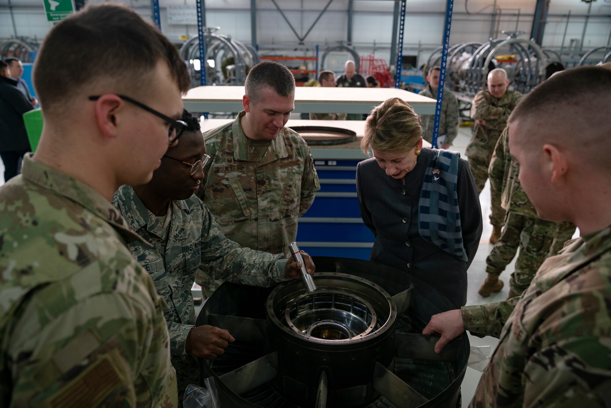 SECAF tours RAF Lakenheath