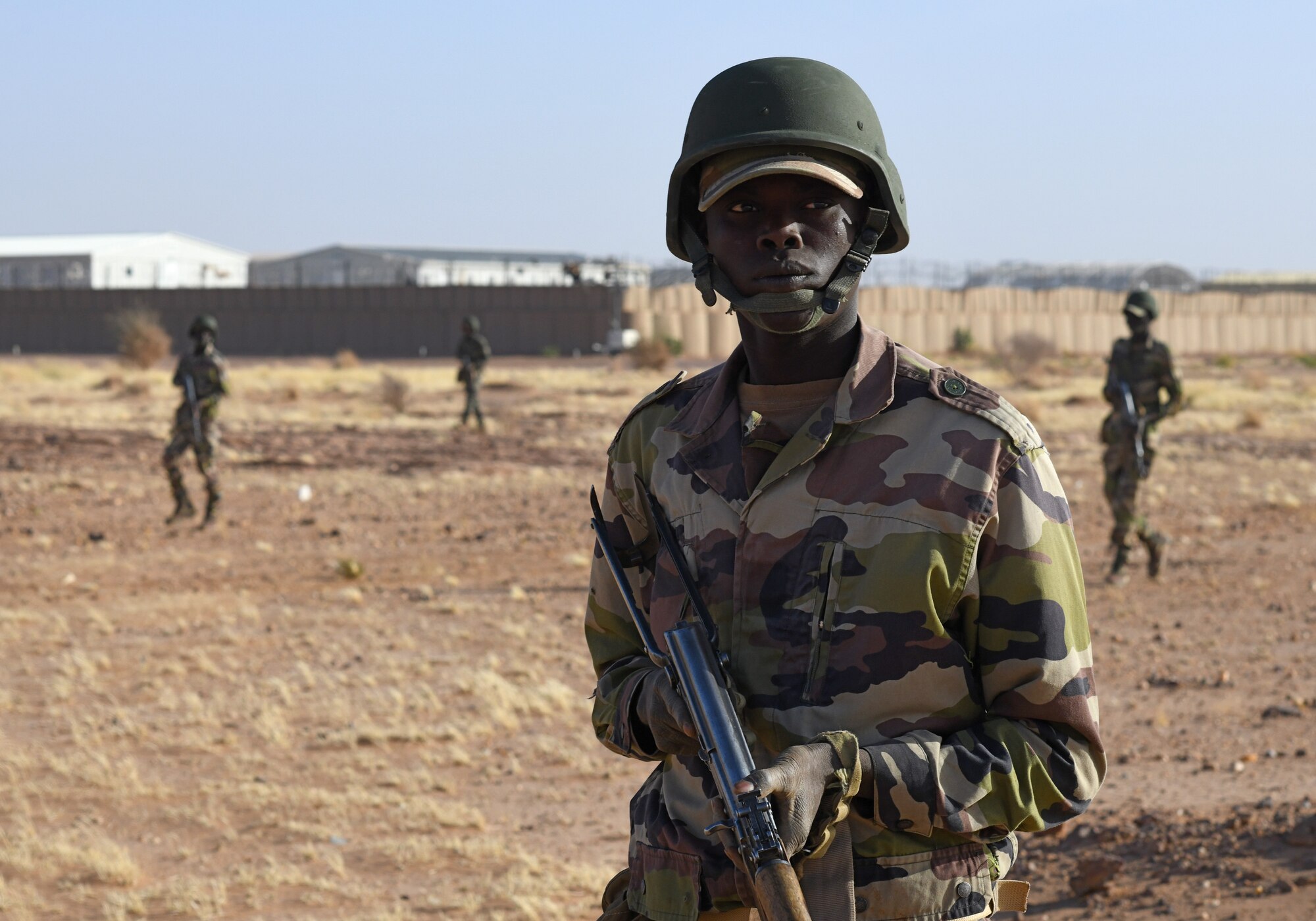Photo of Niger Armed Forces personnel participating in a small unit tactics and operations course.