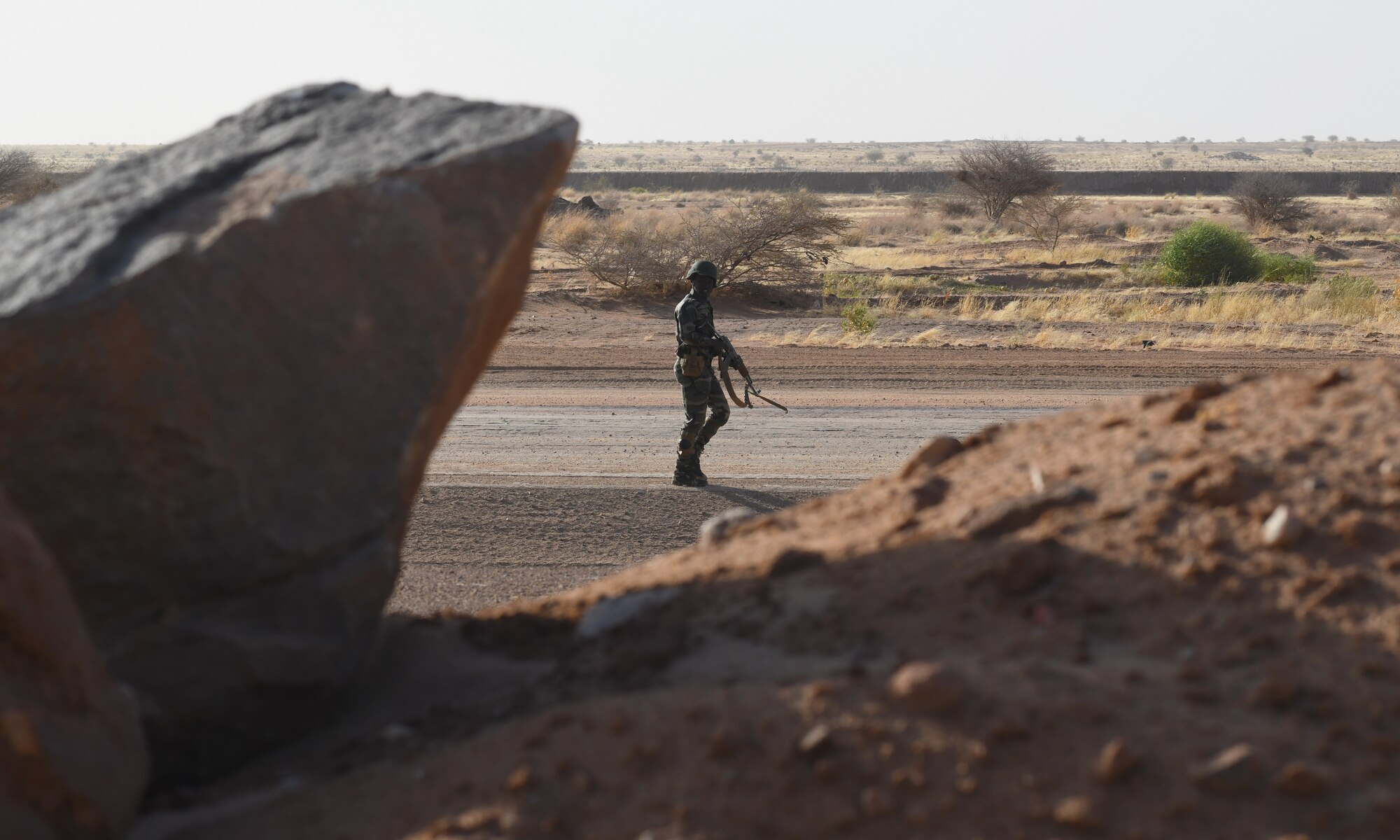 Photo of Niger Armed Forces personnel participating in a small unit tactics and operations course.