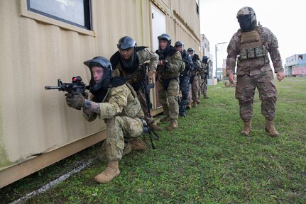 US, Japanese, Australian Forces Train Together during Pacific Defender 20-1