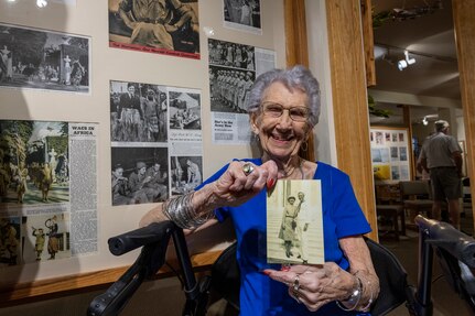 Laurel Saunders, former U.S. Women's Army Corps member, recalls her World War II service before her great-grandson's enlistment at Camp Blanding, Florida, Feb. 19, 2020. She enlisted at the same installation in 1942.