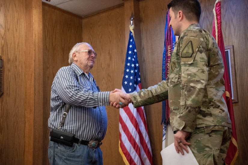 Veteran takes his Oath of Enlistment at the age of 79