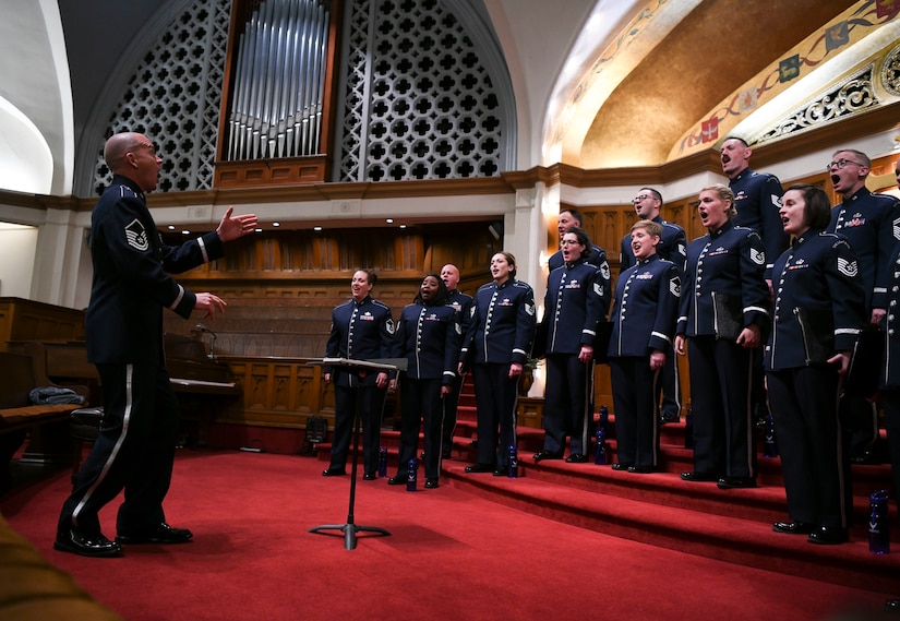 Singing Sergeants, Government organization