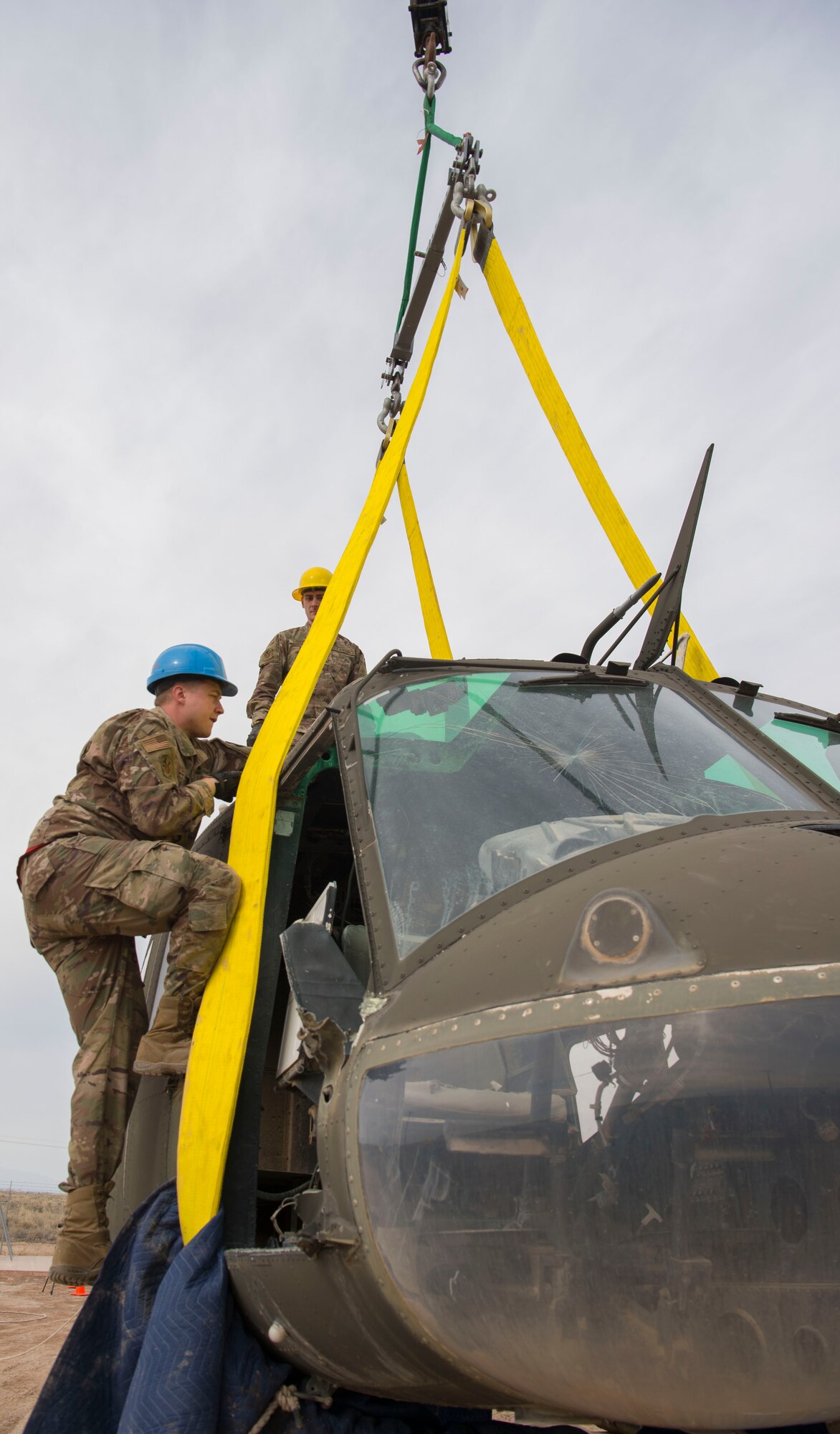 49th EMS and 49th CES perform lift training on aircraft