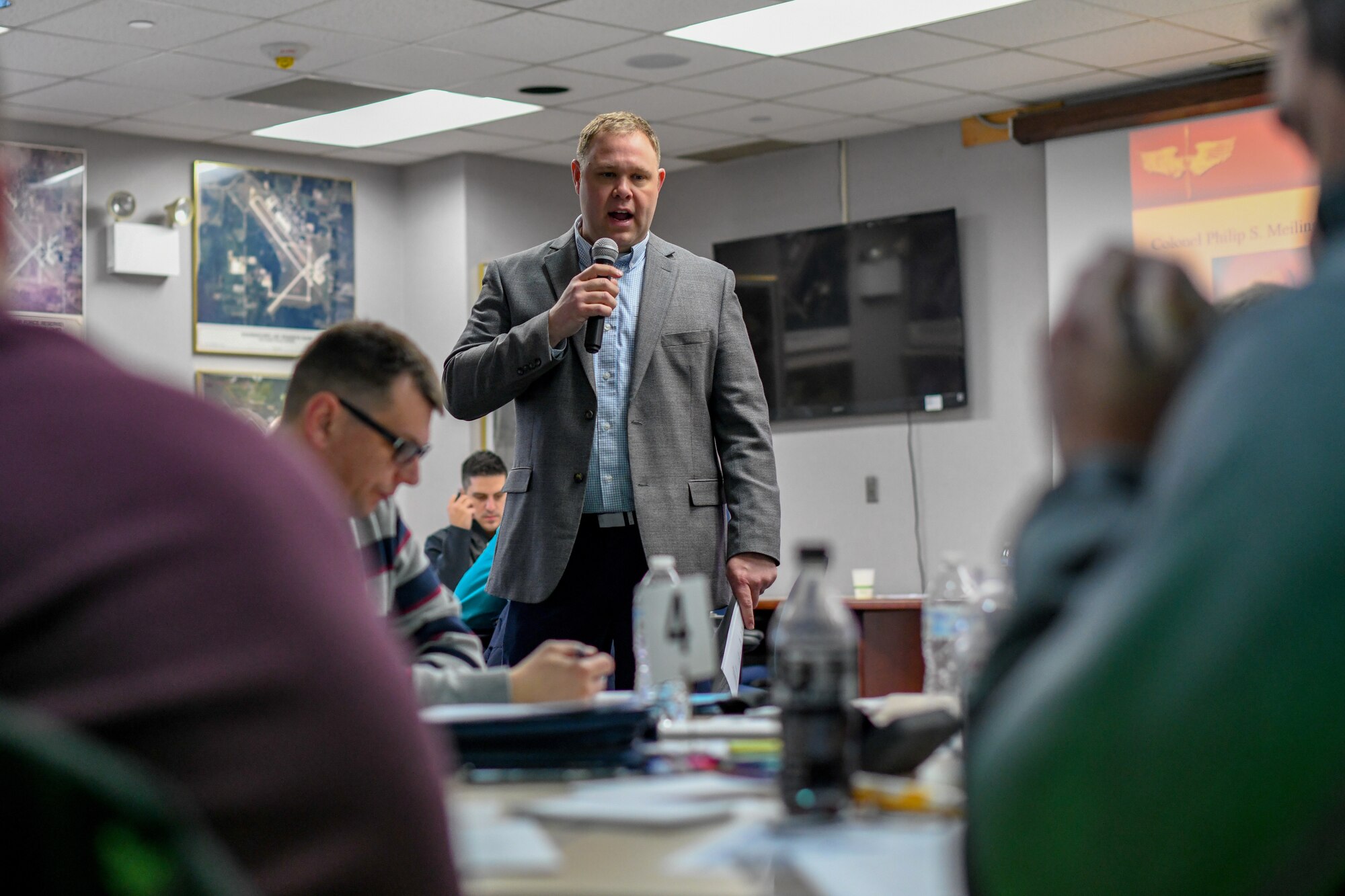 The Flight Commander's Edge is a multi-day workshop for enlisted and officer leaders at the 910th Airlift Wing to develop flight-level leaders.