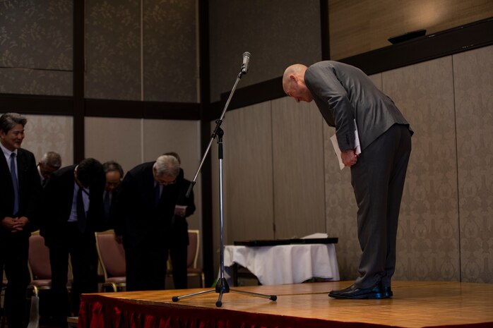Students from Iwakuni Middle School share their artistic abilities