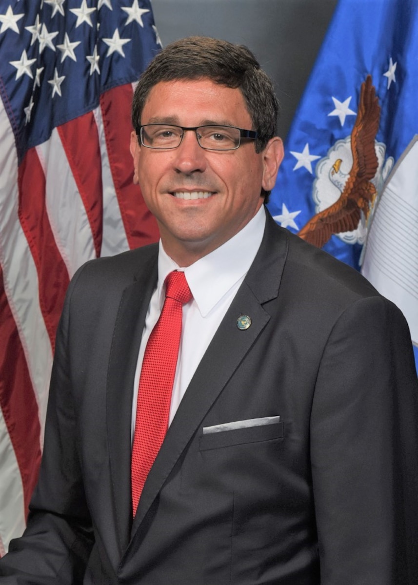 This is the official portrait of Troyce R. Gunter.