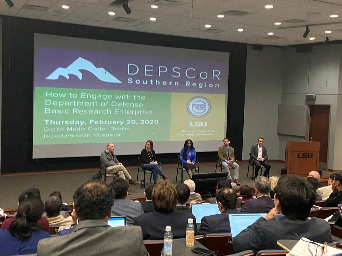 Attendees at the Southern Regional meeting for DEPSCoR interact with current DOD grantees through an in-depth panel discussion addressing lessons learned through working with basic research agencies. (U.S. Air Force photo/Brianna Hodges)