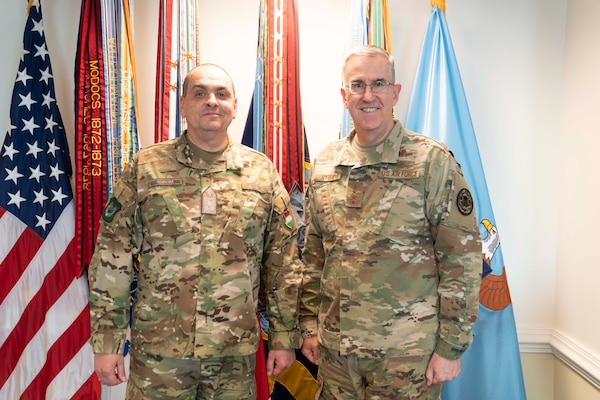 Vice Chairman of the Joint Chiefs of Staff Gen. John E. Hyten meets with Commander of the Hungarian Defence Forces Lt. Gen. Ferenc Korom, Feb. 28, 2020 at the Pentagon.