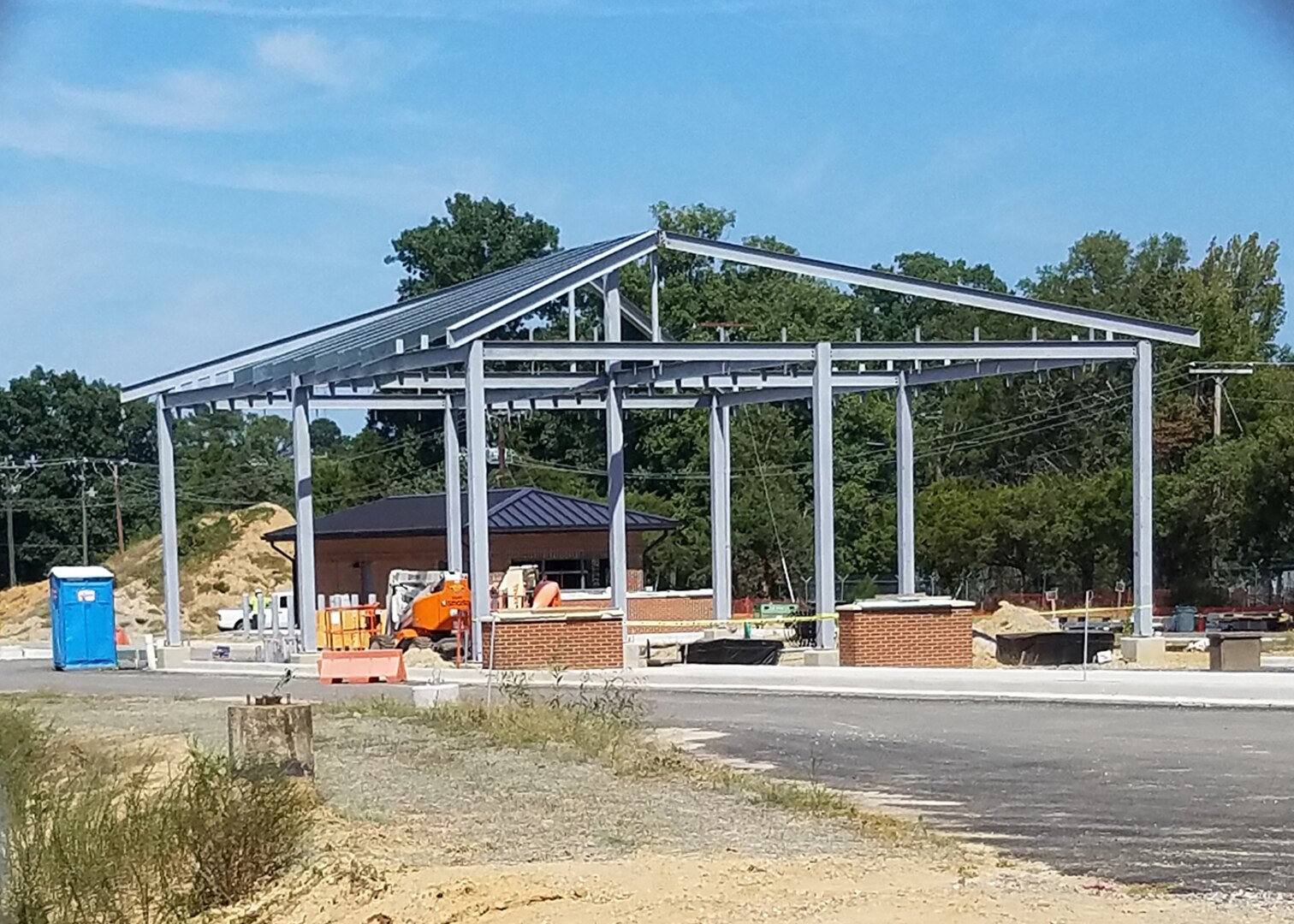 Construction on new east gate at DSCR on schedule for spring opening