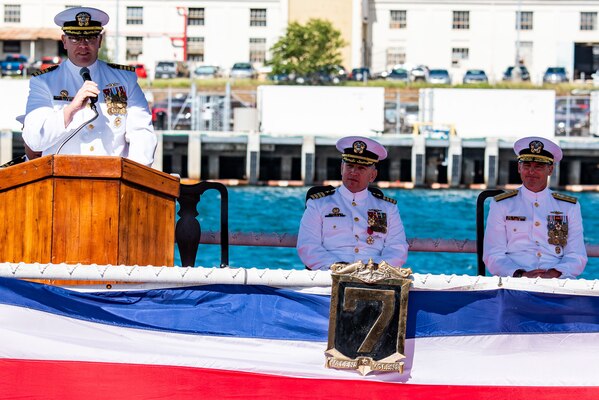 Submarine Squadron 7 Welcomes New Commodore