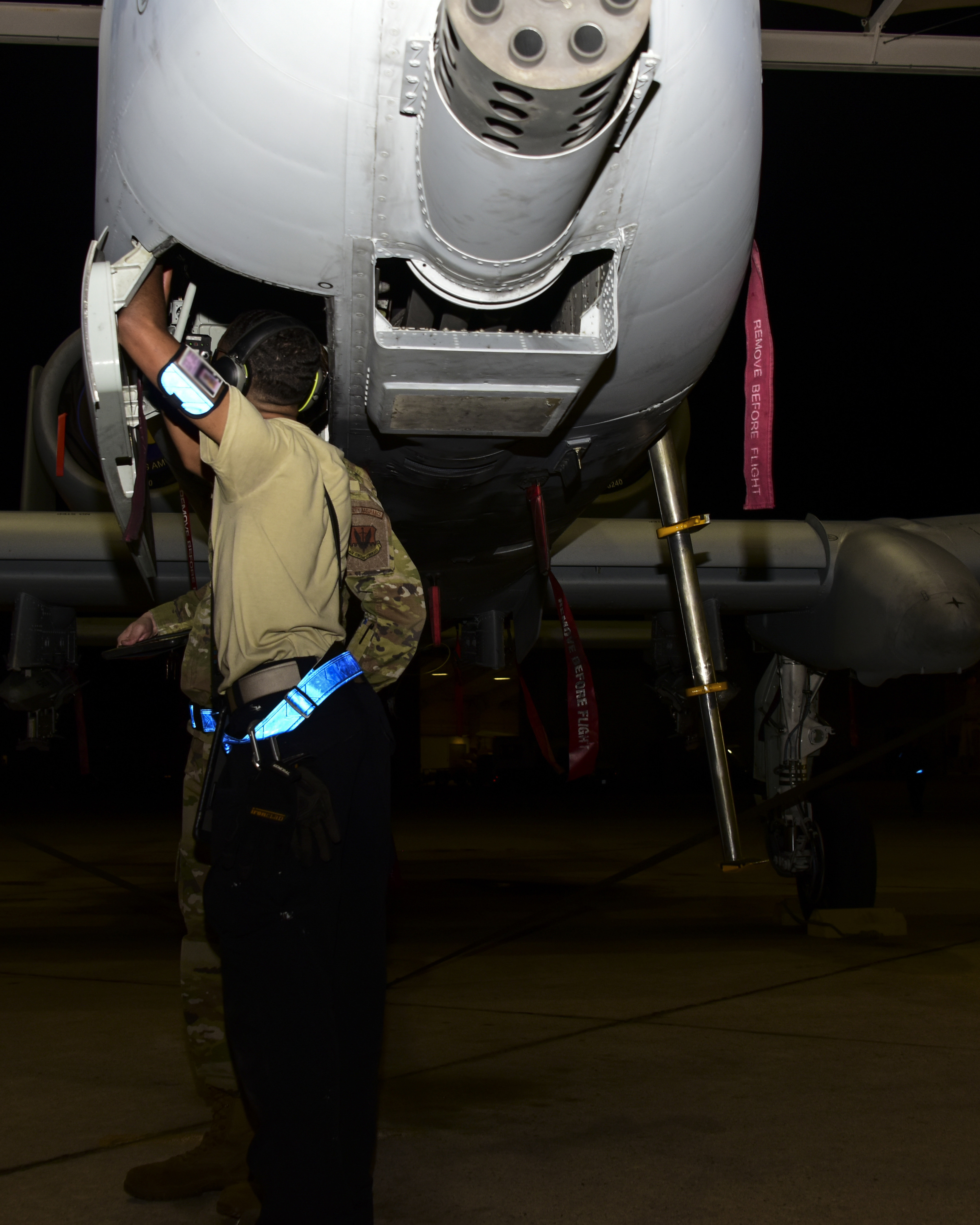 First hands on, last hands off > Davis-Monthan Air Force Base > Article ...