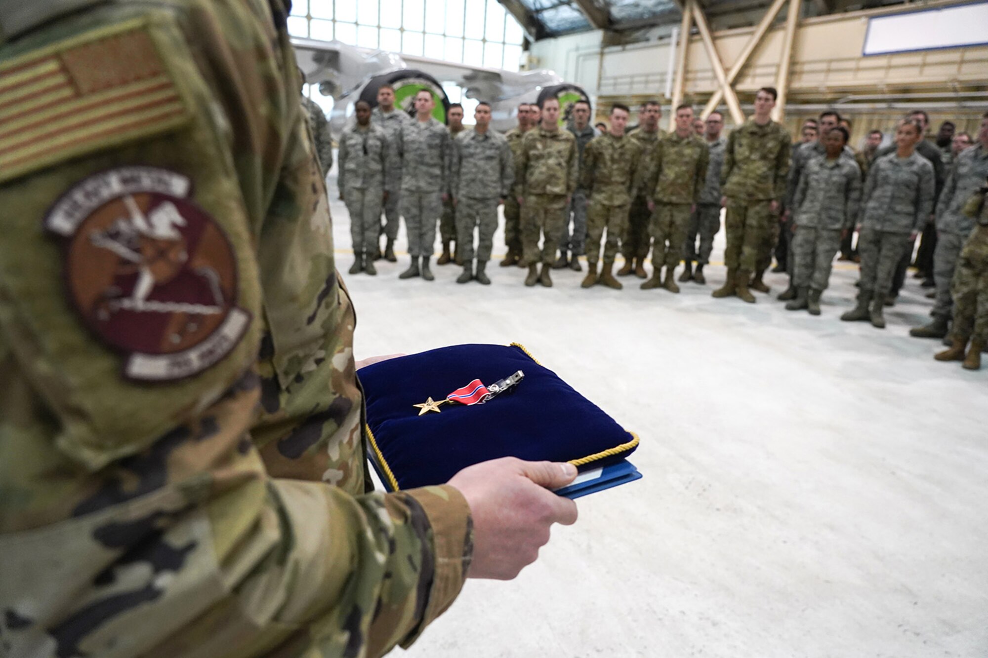 Air Force Master Sgt. Jehu Forte, assigned to the 703rd Aircraft Maintenance Squadron, is awarded the Bronze Star Medal for meritorious service.