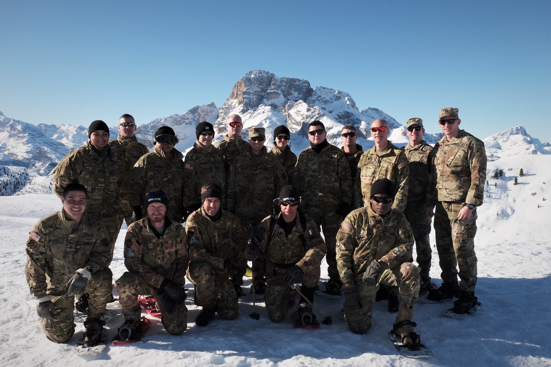 2500th DLD Soldiers summit Monte Specie during training with Italy´s 6th Alpine Regiment