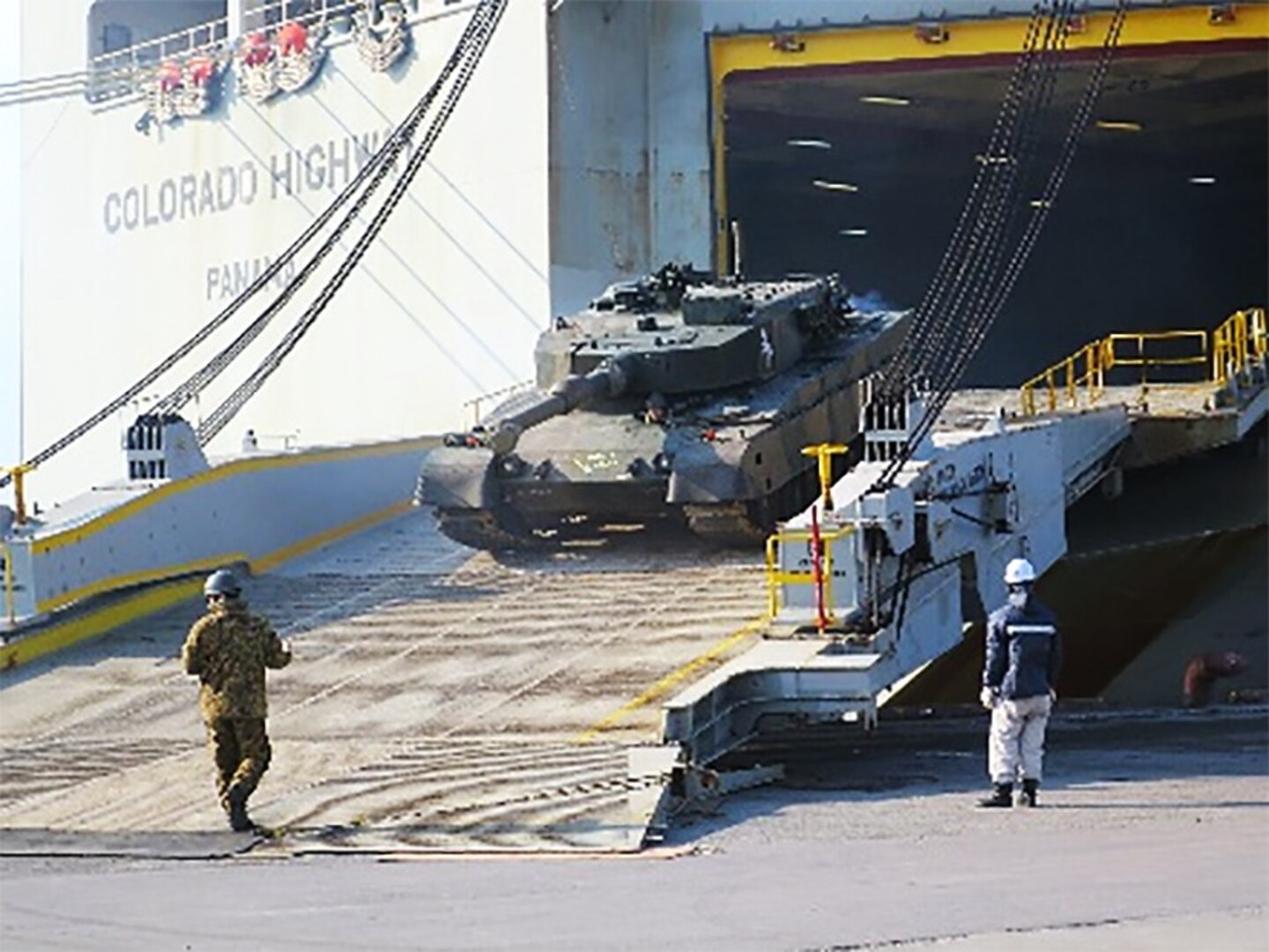 836th Trans. Bn. Participates in Bilateral Port Operation at Tomakomai