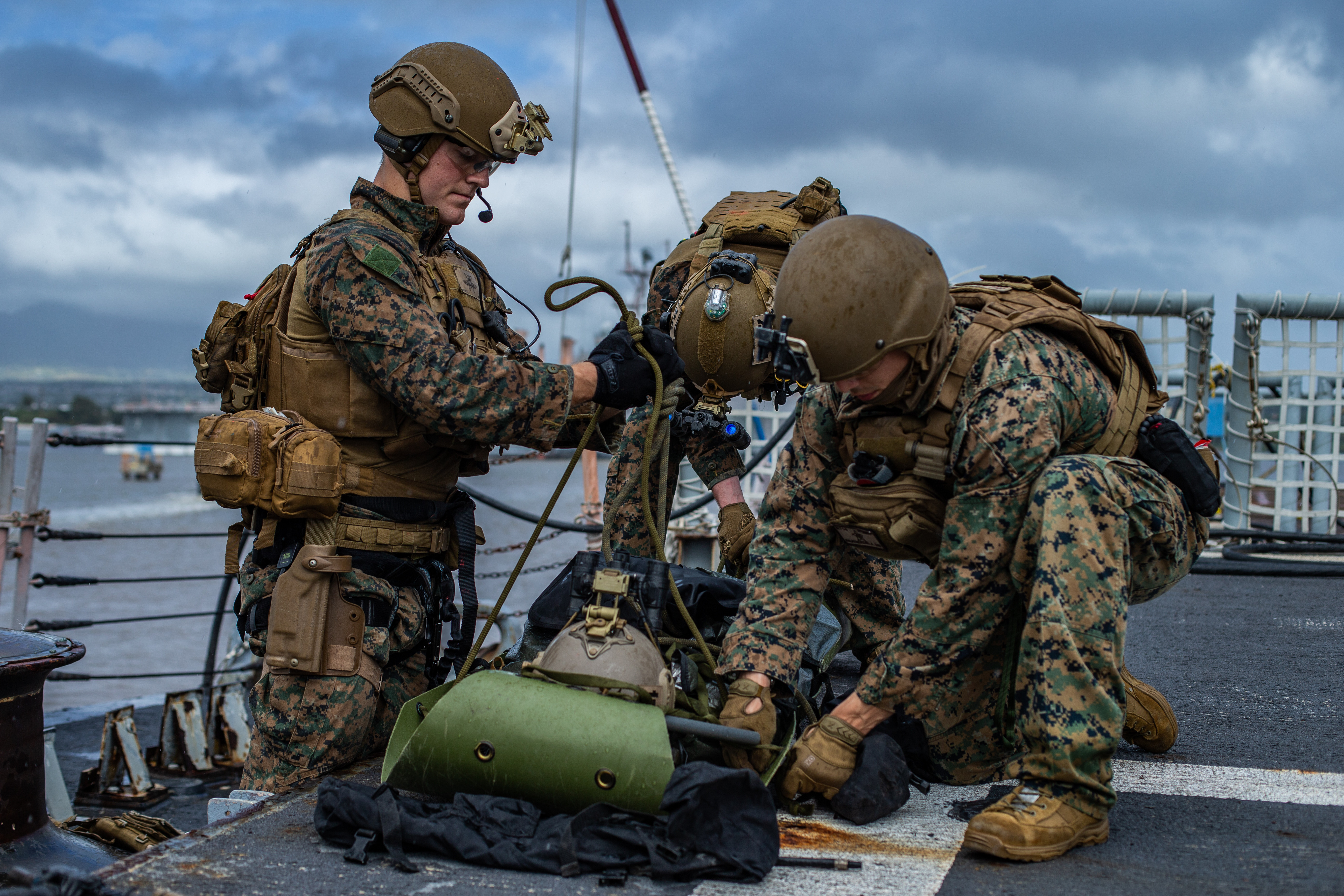 31st Marine Expeditionary Unit Maritime Raid Force begins Training Exercise  in Hawaii > U.S. Indo-Pacific Command > 2015