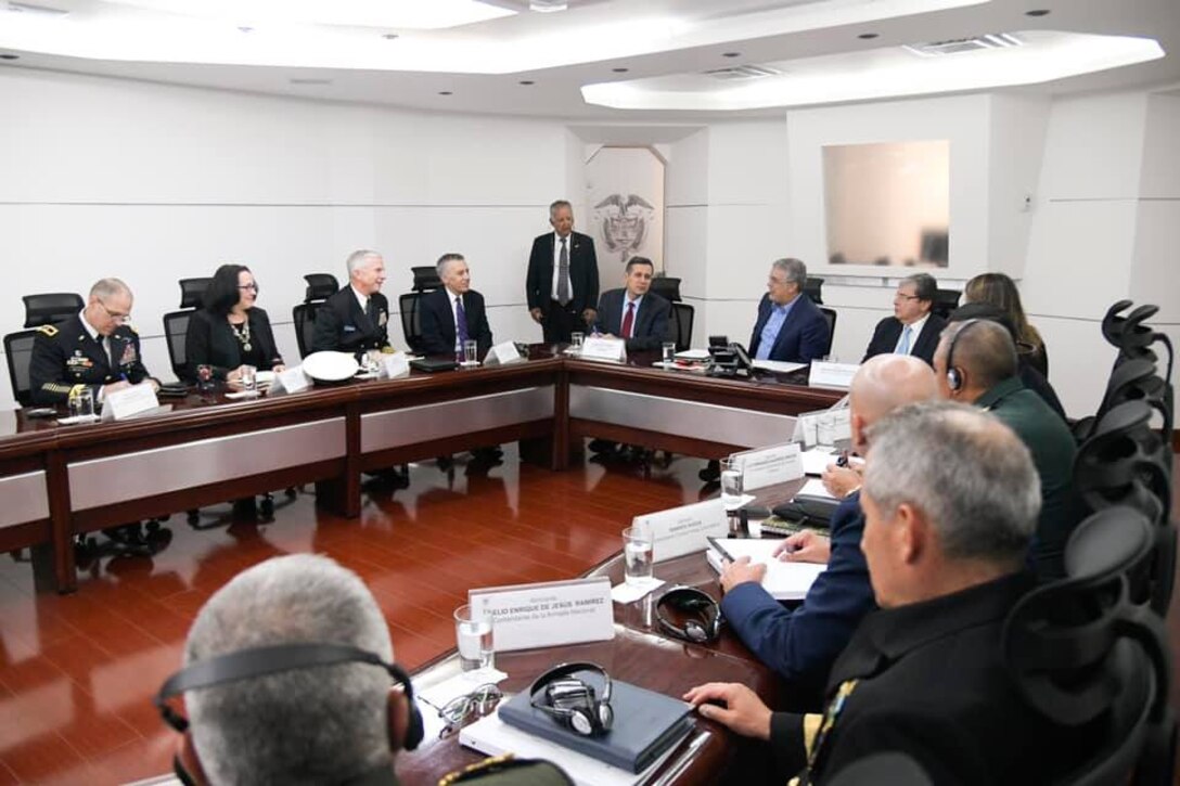 Colombian President Ivan Duque meets with U.S. Southern Command (SOUTHCOM) commander, Navy Adm. Craig S. Faller.