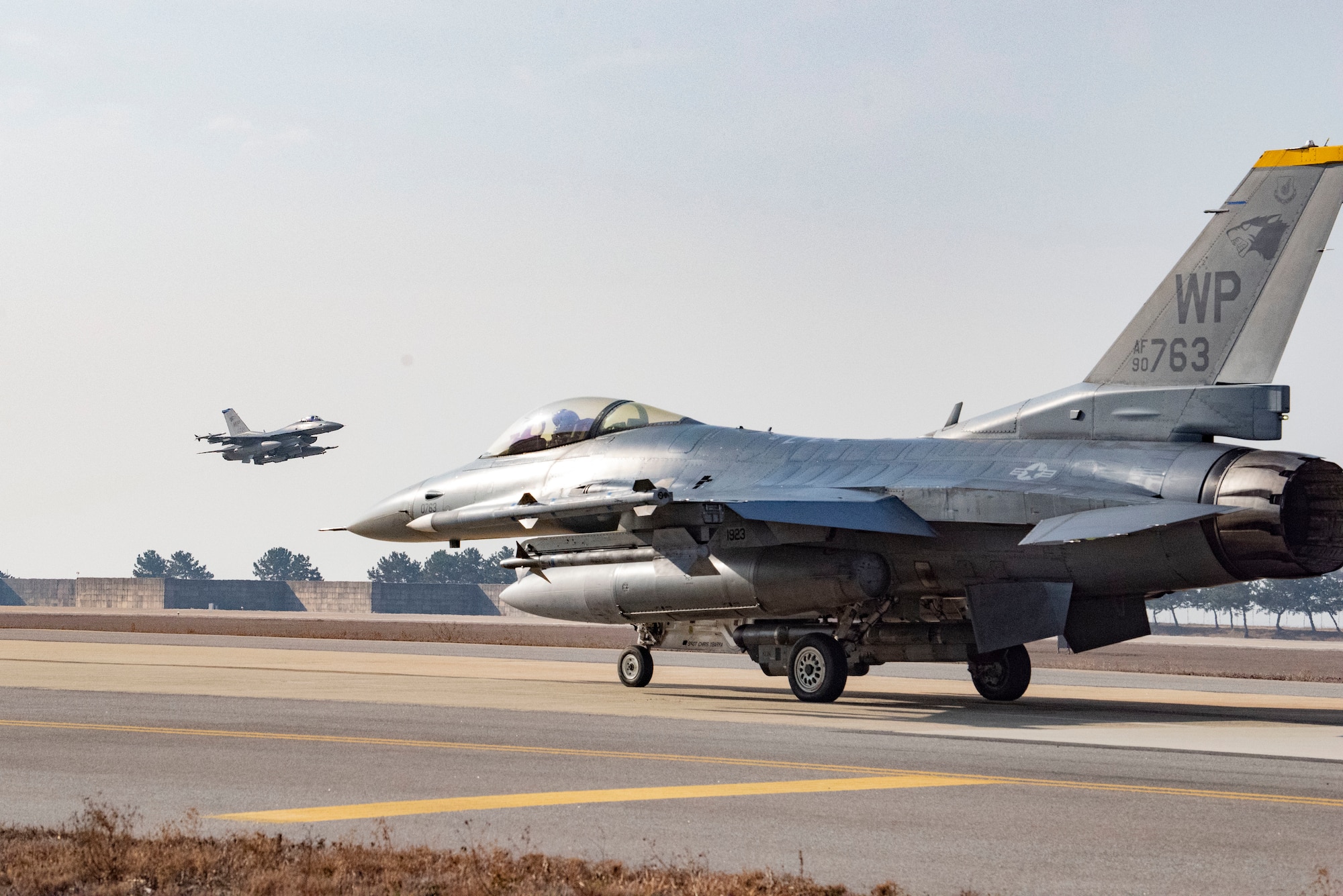 A U.S. Air Force F-16 Fighting Falcon aircraft assigned to the 80th Fighter Squadron “Juvats” taxis down the flightline at Kunsan Air Base, Republic of Korea, Jan 16, 2020. The 8th Fighter Wing is home to two fighter squadrons, the 35th FS “Pantons” and 80th FS. They perform air and space control roles including counter air, strategic attack, interdiction and close-air support missions. (U.S. Air Force photo by Senior Airman Jerreht Harris)