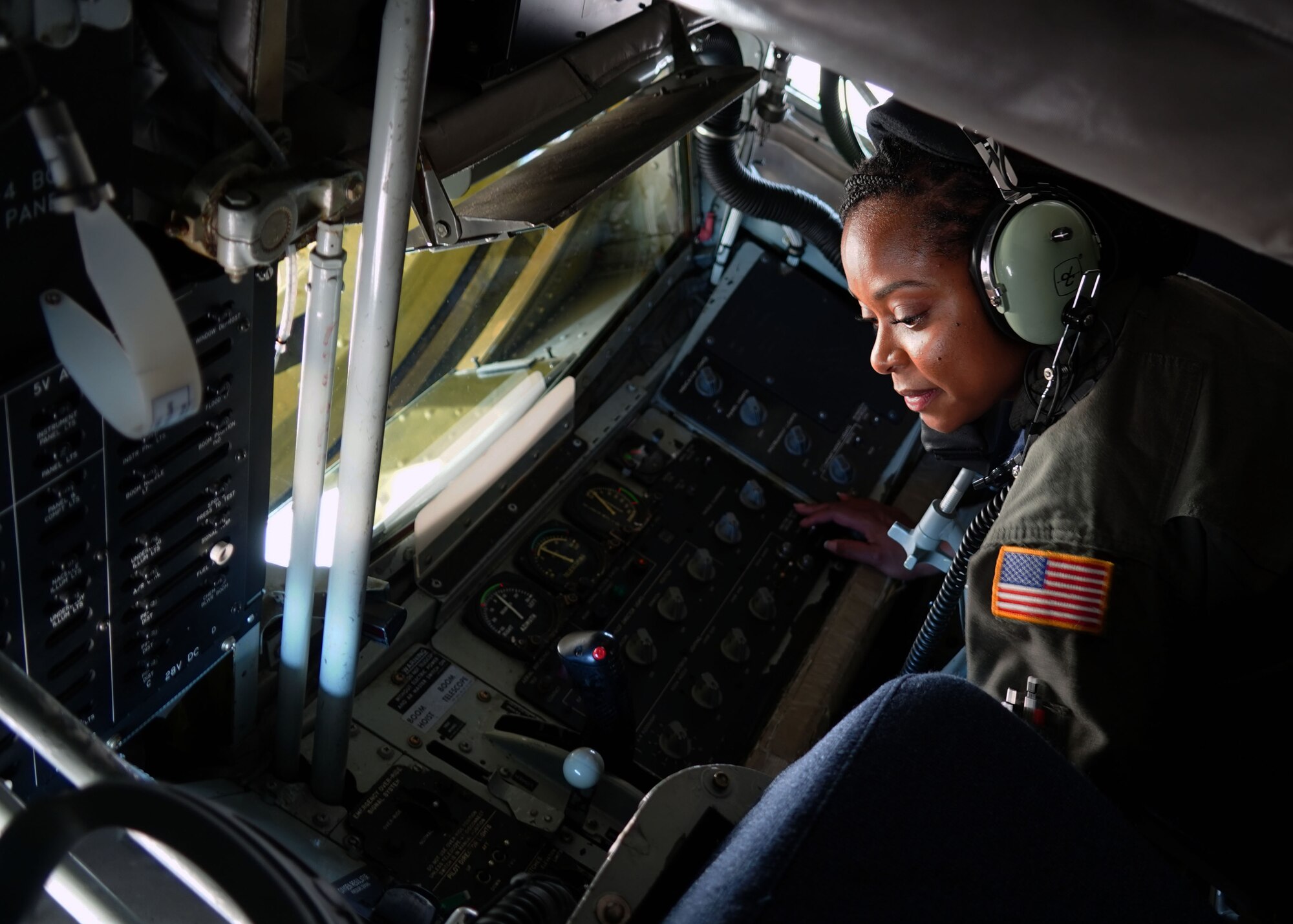 Tech. Sgt. Carla Villarreal, a 126th Wisconsin Air National Guard In-Flight Refueling Specialist, operates a boom in an aircraft on Joint Base Pearl Harbor-Hickam, Hawaii, Jan. 23, 2020. Villarreal’s main job is an In-Flight Refueling Specialist, in which she refuels aircraft during crucial missions. (U.S. Air Force photo by Airman 1st Class Erin Baxter)