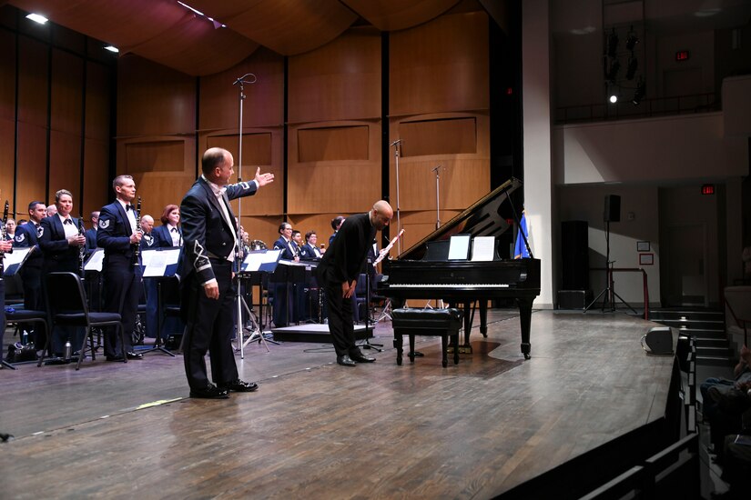 Aaron Diehl, classical and jazz pianist, bows after performing at the U.S. Air Force Band’s Guest Concert Series at the Rachel M. Schlesinger Concert Hall and Arts Center in Alexandria, Va., Jan. 23, 2020. The concert featured a lineup of classical and jazz inspired compositions to highlight the virtuosic skills of Diehl. (U.S. Air Force photo by Airman 1st Class Spencer Slocum)