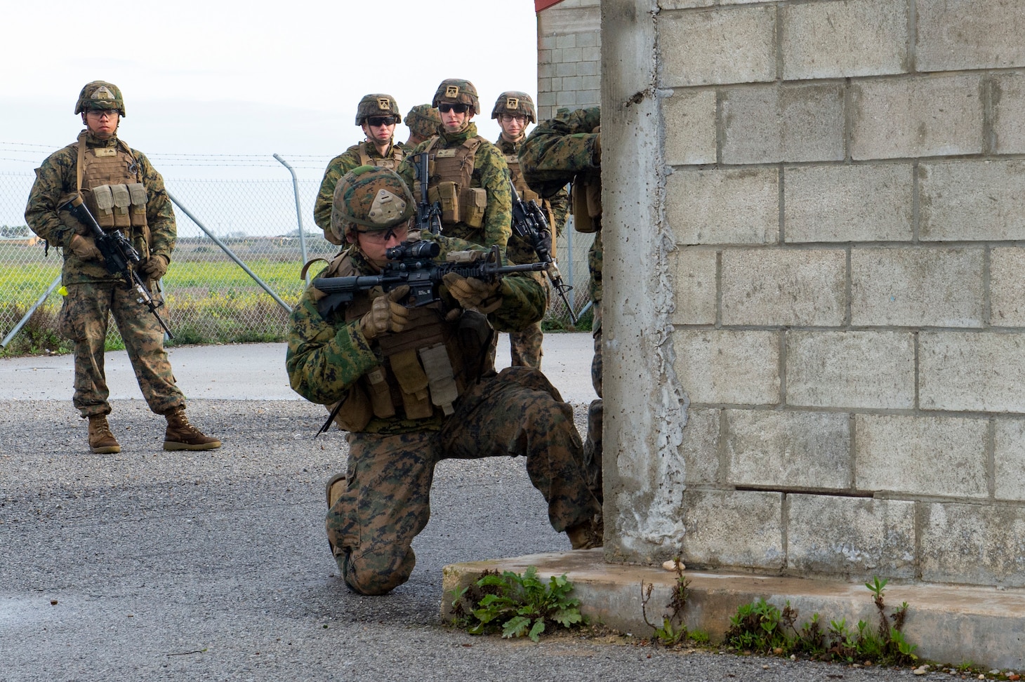 Marines; FASTEUR; Fleet Anti-Terrorism Security Team Company, Europe; Combat Force Europe-Africa/Task Force; CTF 68