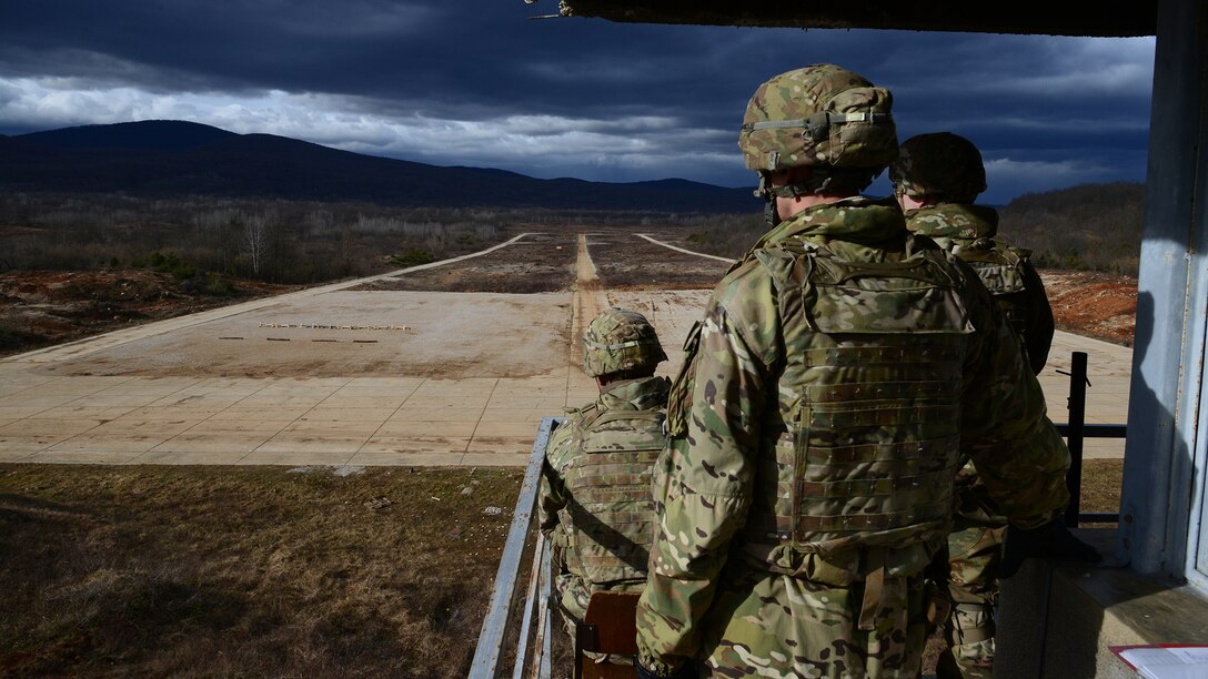 173rd Airborne Brigade weapons qualification in Croatia