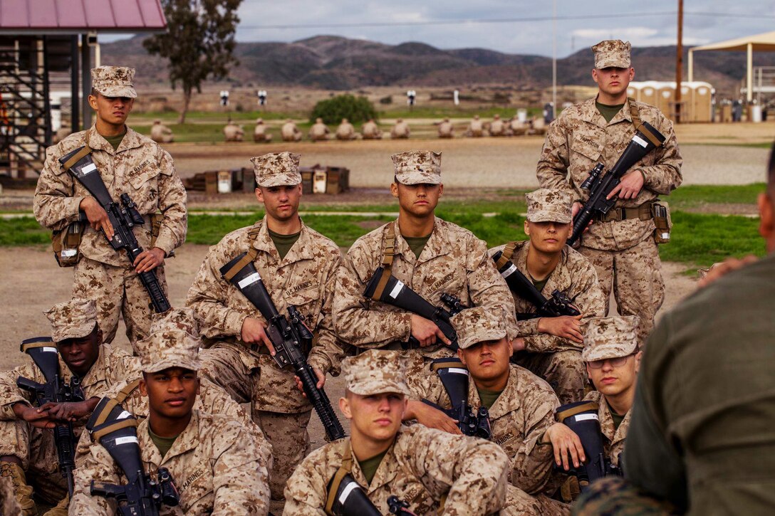 Recruits with Bravo Company, 1st Recruit Training Battalion, receive a marksmanship class at Marine Corps Base Camp Pendleton, Calif., Jan. 21, 2020.