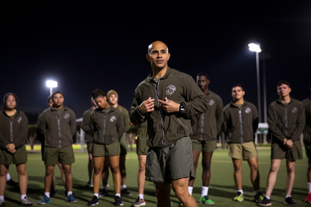 Marines and Sailors with Headquarters and Headquarters Squadron (H&HS) participate in a squadron run on Marine Corps Air Station (MCAS) Yuma, Ariz., Dec. 13, 2019. During the run, Marines and Sailors donated gifts to the Toys For Tots foundation (U.S. Marine Corps photo by Lance Cpl. Andres Hernandez)
