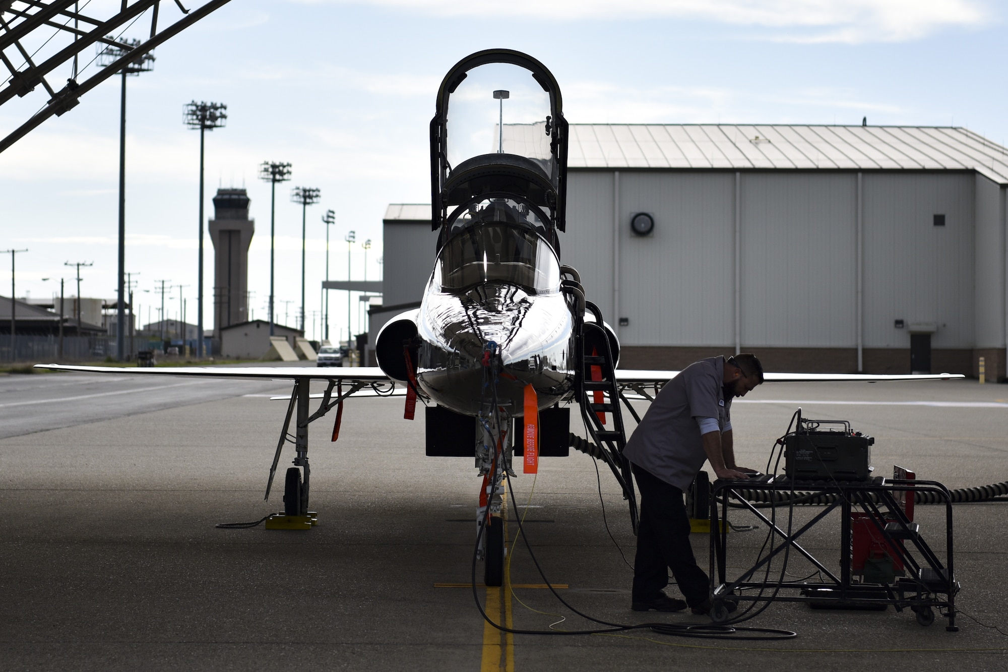 T-38 Talon mechanic works on aircraft
