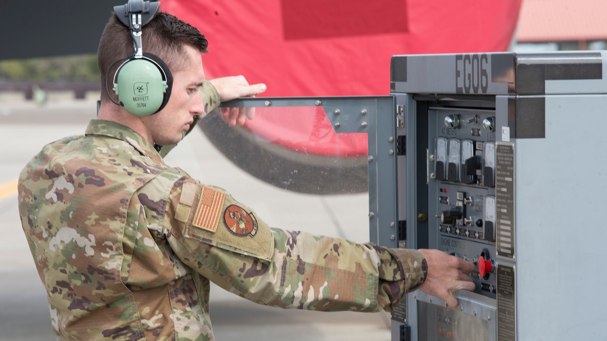 U.S. Air Force Senior Airman Michael Moffett, a 6th Aircraft Maintenance Squadron communication and navigation systems apprentice, starts a generator to supply electrical power to a KC-135 Stratotanker, Jan. 23, 2020, at MacDill Air Force Base, Fla. Communication and navigation systems Airmen, inspect, repair and install integrated avionics systems to ensure proper function of flight instruments and traffic-collision avoidance systems.