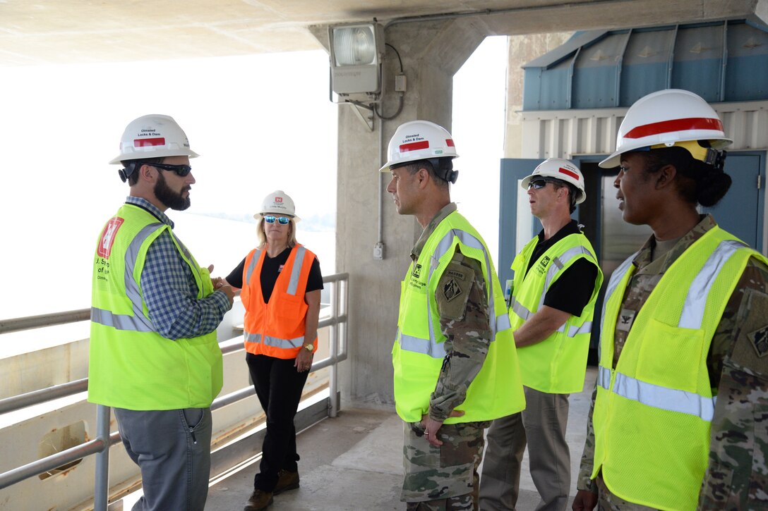 Maj. Gen. Whittle visits Olmsted Locks and Dam, USACE Lousiville Distrcit with Com. Col. Gant.