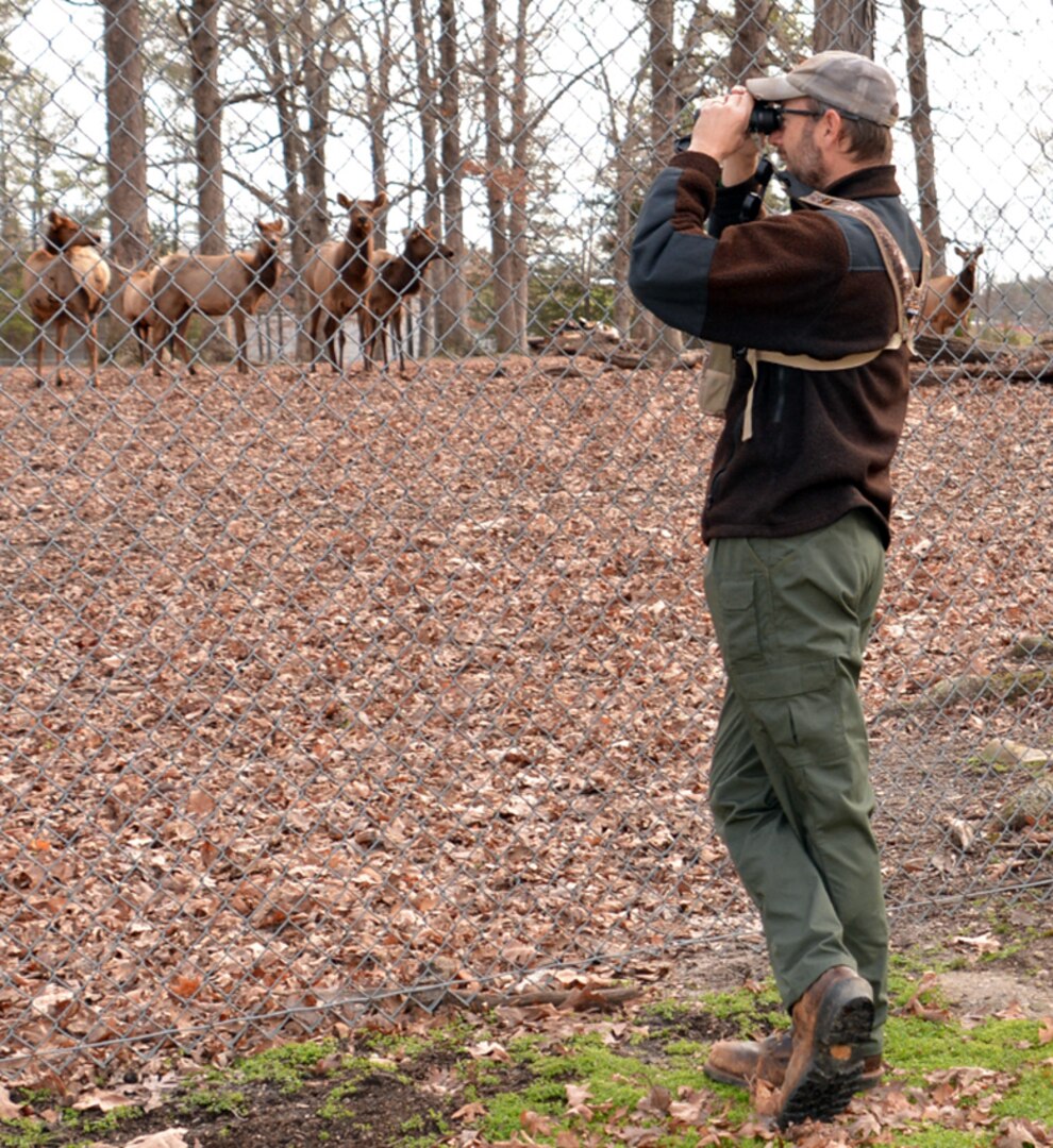 Bellwood Elk get visit from the Virginia Department of Game and Inland Fisheries