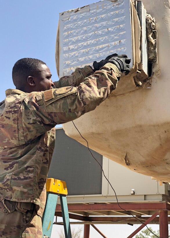 repairs the HVAC ductwork