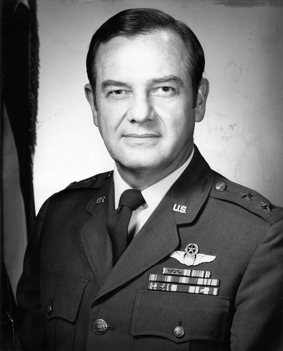 This is the official photo of Maj. Gen. Howard P. Smith Jr.