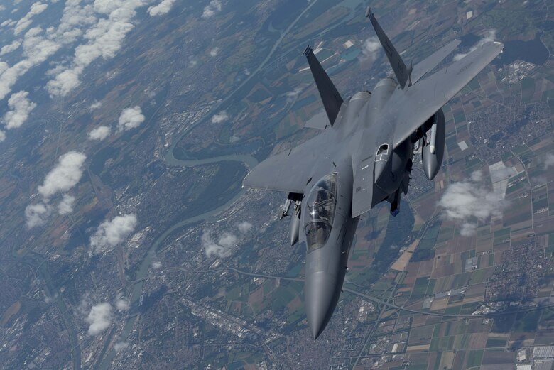 F-15 flys