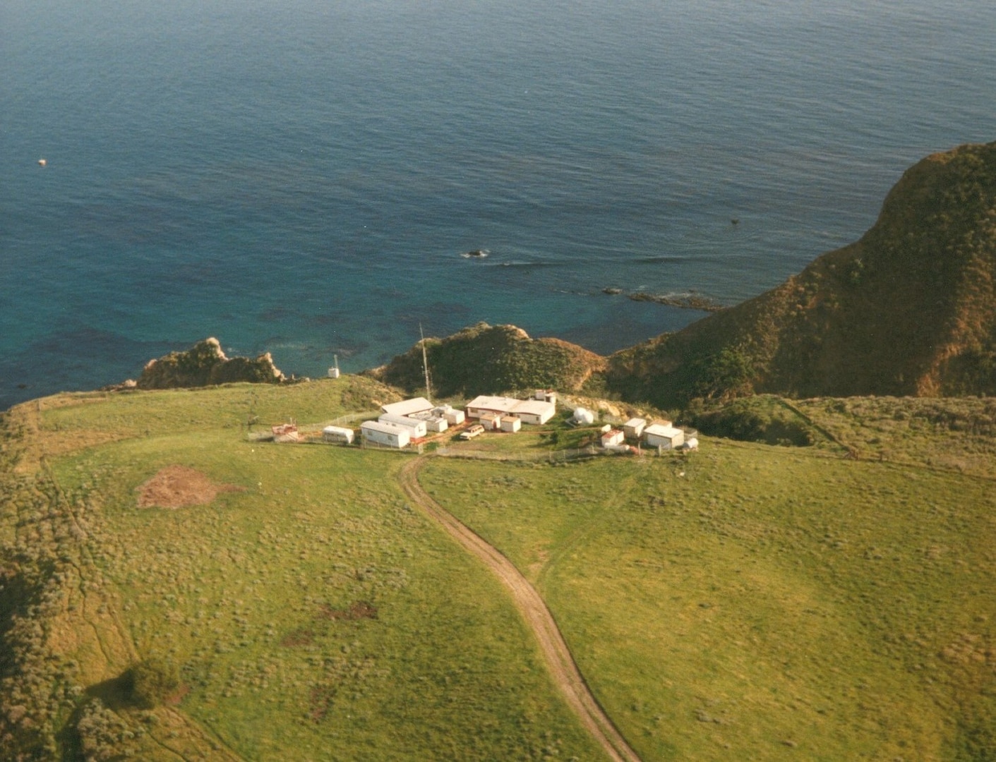 Santa Cruz Acoustic Range Facility (SCARF) – Southern California high-speed/deeper-water acoustic measurement facility.