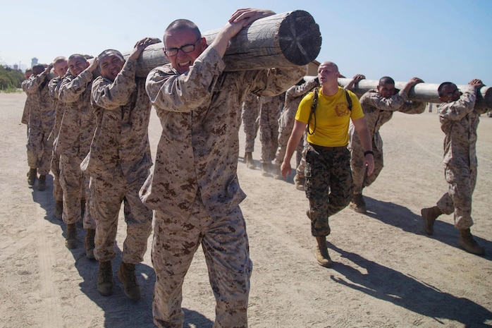 Recruits with Hotel Company, 2nd Recruit Training Battalion ...