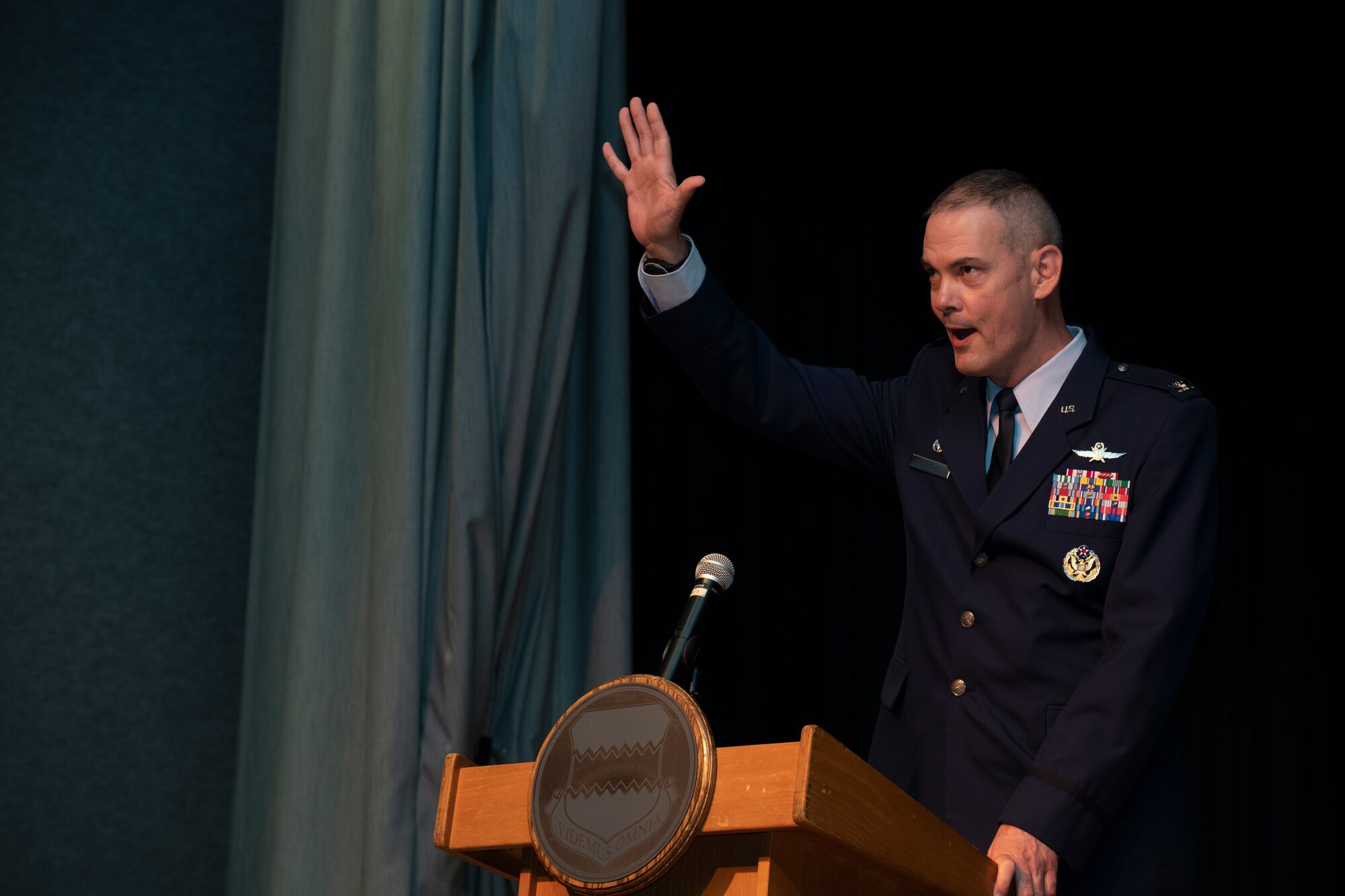 Airman waves
