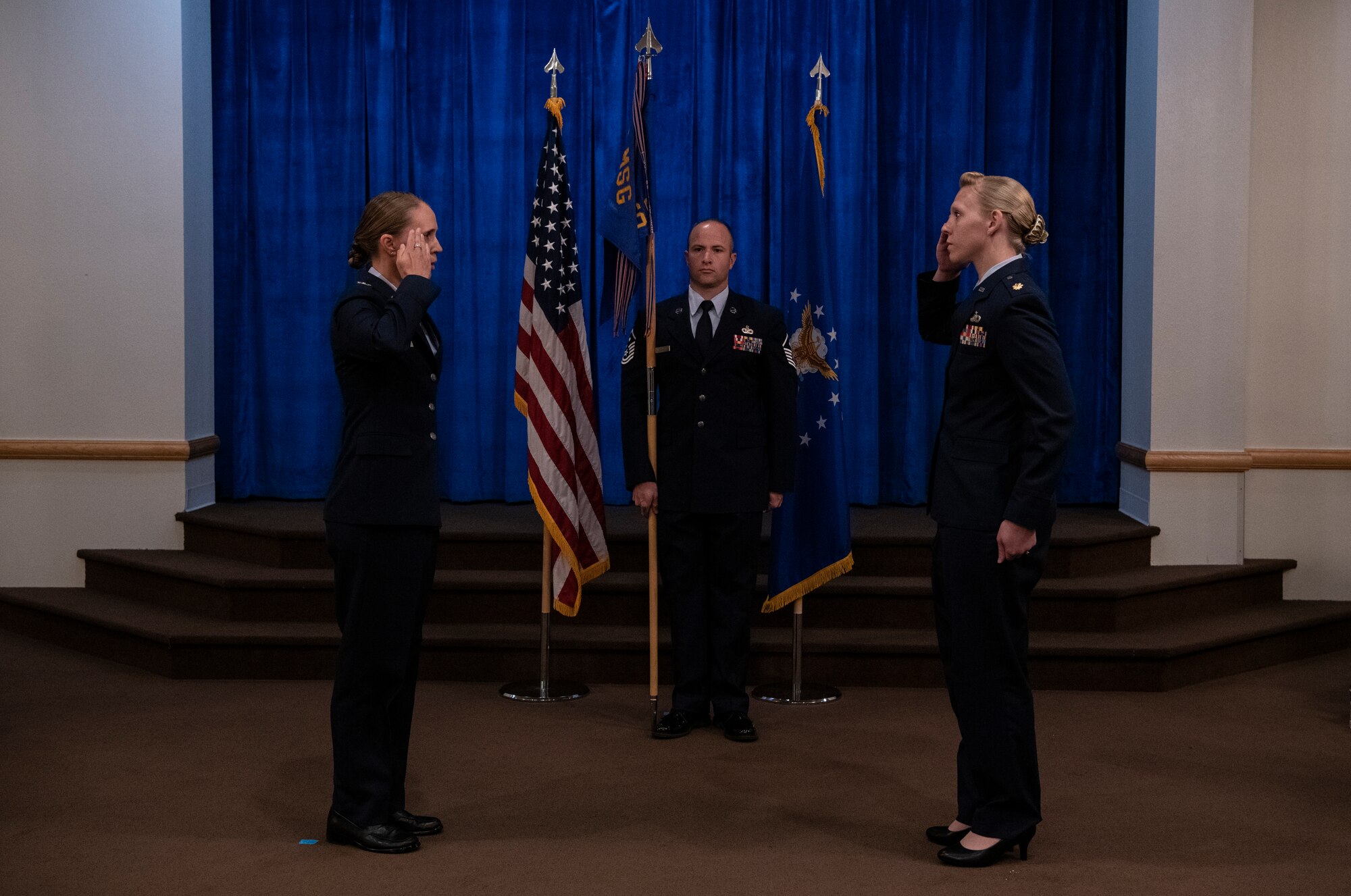 Holland salutes Ammons