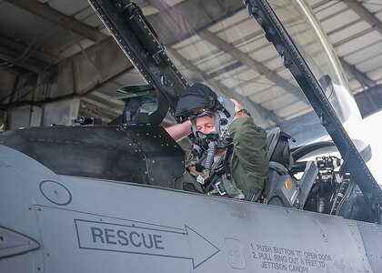 Tulsa Air National Guard Alert Mission (U.S. Air National Guard Photo by Master Sgt. C.T. Michael)