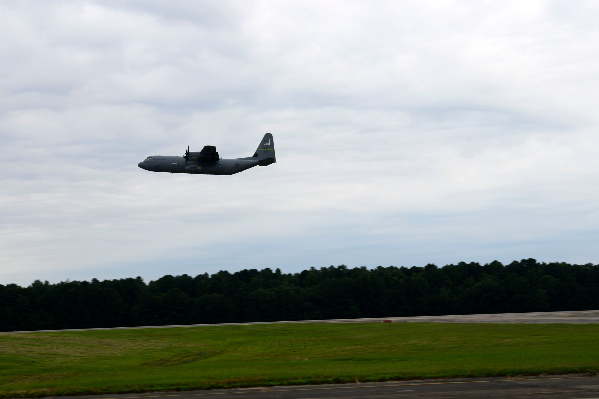 The C-130 community rewrote history July 14, successfully piloting the largest formation flight ever of C-130J Super Hercules aircraft in support of a Joint Forcible Entry exercise over Dyess Air Force Base and Big Bend, Texas.

In total, the “Herk Nation Stampede” featured a formation flight of 24 aircraft from the 317th Airlift Wing based at Dyess AFB and nine aircraft from the 19th Airlift Wing based at Little Rock AFB, Arkansas, besting the previous mark of 20 J-models set in 2013.