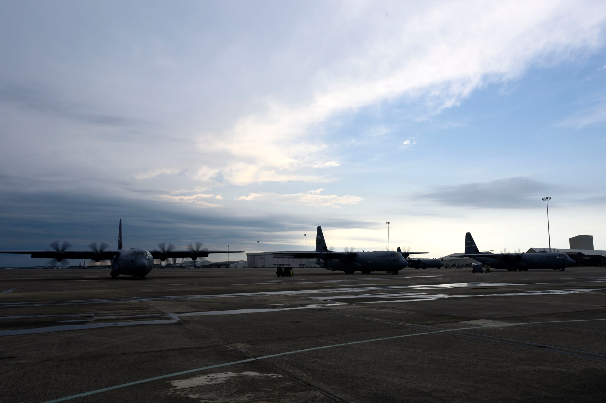 The C-130 community rewrote history July 14, successfully piloting the largest formation flight ever of C-130J Super Hercules aircraft in support of a Joint Forcible Entry exercise over Dyess Air Force Base and Big Bend, Texas.

In total, the “Herk Nation Stampede” featured a formation flight of 24 aircraft from the 317th Airlift Wing based at Dyess AFB and nine aircraft from the 19th Airlift Wing based at Little Rock AFB, Arkansas, besting the previous mark of 20 J-models set in 2013.