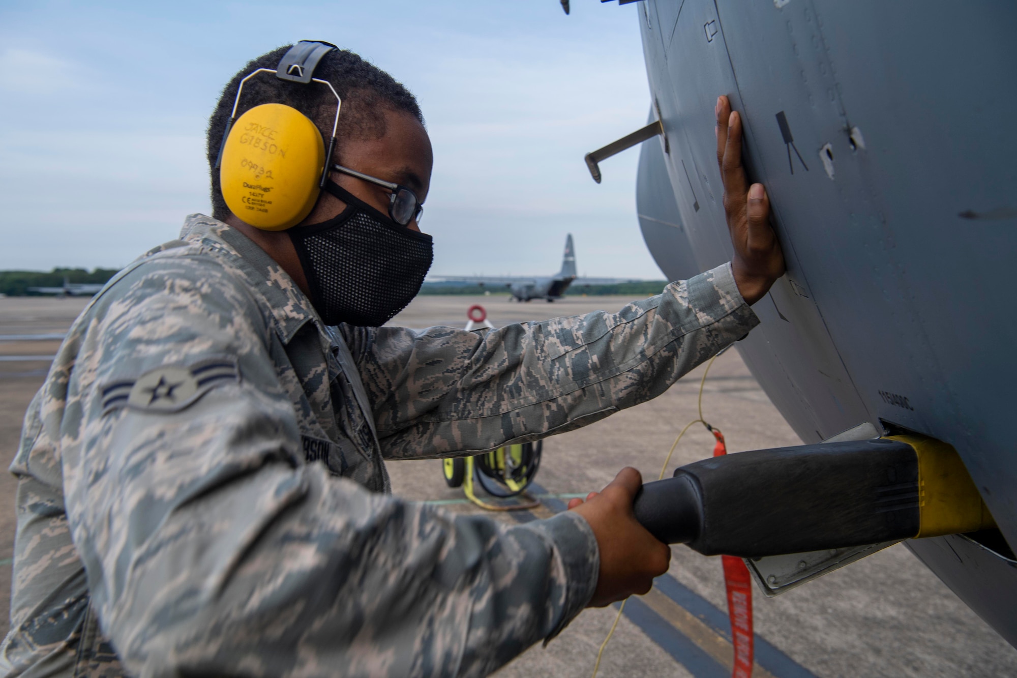 The C-130 community rewrote history July 14, successfully piloting the largest formation flight ever of C-130J Super Hercules aircraft in support of a Joint Forcible Entry exercise over Dyess Air Force Base and Big Bend, Texas.

In total, the “Herk Nation Stampede” featured a formation flight of 24 aircraft from the 317th Airlift Wing based at Dyess AFB and nine aircraft from the 19th Airlift Wing based at Little Rock AFB, Arkansas, besting the previous mark of 20 J-models set in 2013.