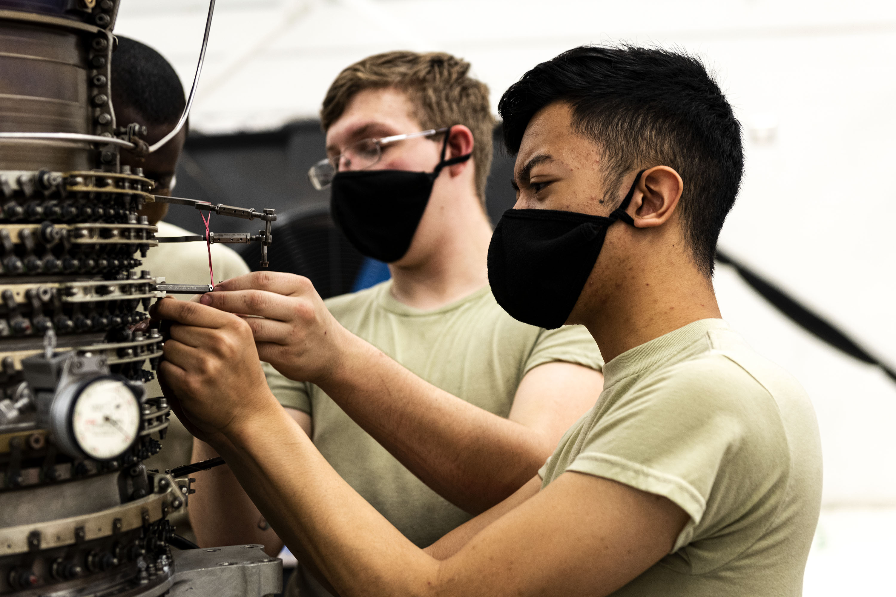 Propulsion flight rigs TF34 engines > Moody Air Force Base > Article