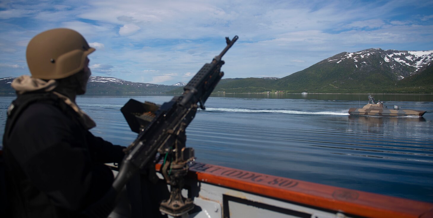 USS Roosevelt (DDG 80); Norway