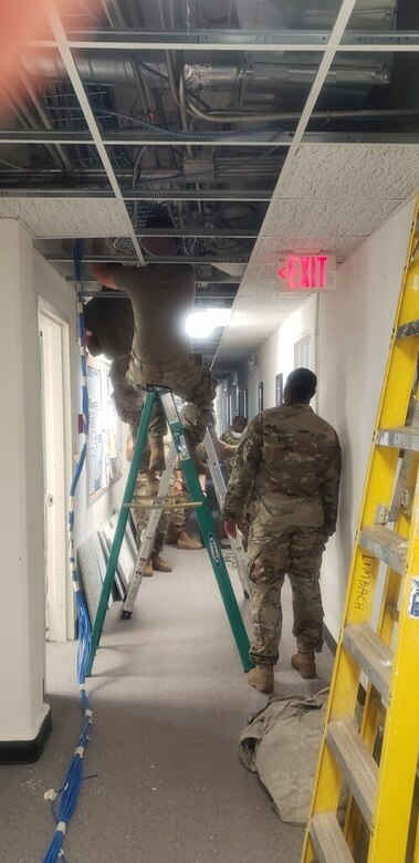 Army Reserve Soldiers modernize logistics center in COVID-19 fight